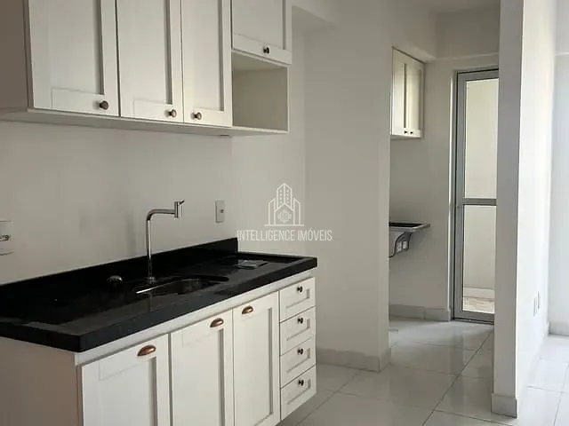 Apartamento 2 quartos e 1 banheiro, para alugar, no bairro Morada do Ouro em Cuiabá