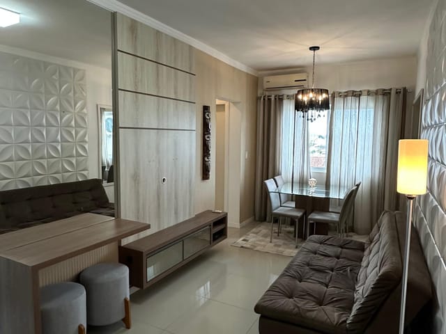 Apartamento 2 quartos e 1 banheiro, para alugar, no bairro Cordeiros em Itajaí