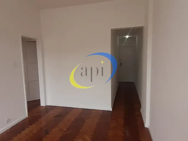 Apartamento 2 quartos e 2 banheiros, para alugar, no bairro Leblon em Rio de Janeiro