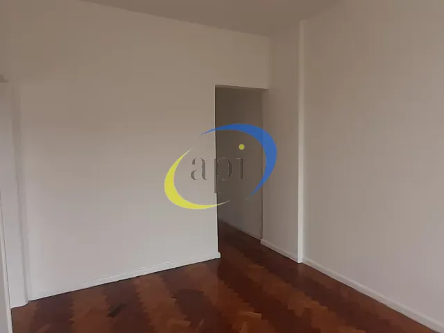 Apartamento 2 quartos e 2 banheiros, para alugar, no bairro Leblon em Rio de Janeiro