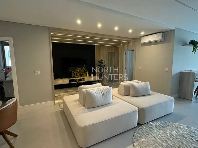 Apartamento com 232m² 3 quartos e 4 banheiros, à venda, no bairro Jurerê em Florianópolis