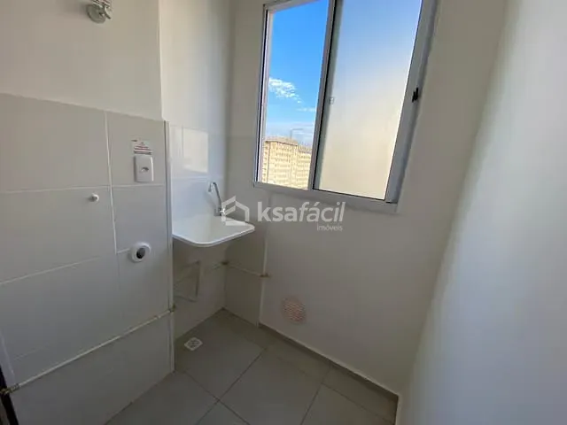 Apartamento com 65m² 2 quartos e 1 banheiro, à venda ou para alugar, no bairro Alameda dos Castelos em Campo Grande