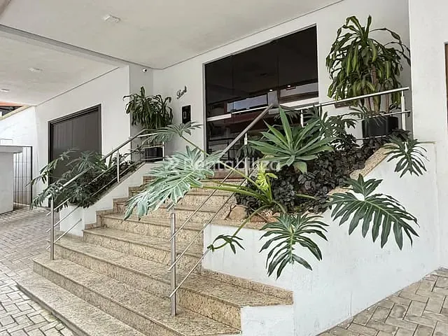 Apartamento 3 quartos e 2 banheiros, à venda, no bairro Meia Praia em Itapema