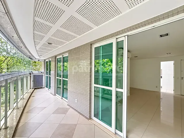 Apartamento com 95m² 3 quartos e 3 banheiros, para alugar, no bairro Leblon em Rio de Janeiro