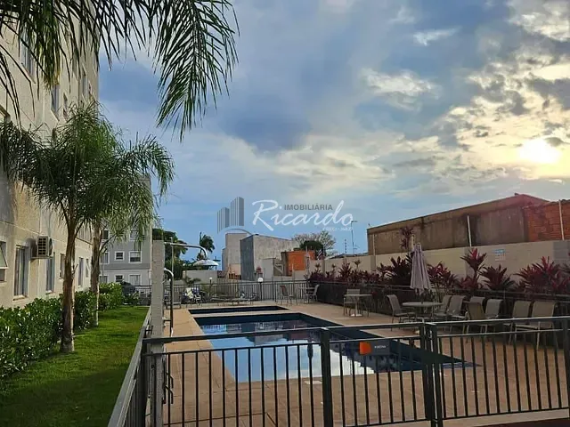 Apartamento com 79m² 2 quartos e 1 banheiro, à venda, no bairro Jardim Mônaco em Arapongas