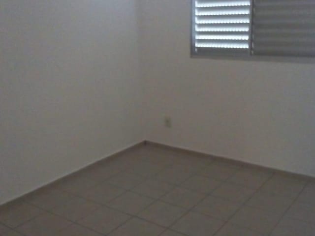 Foto do Apartamento - Rua Pedro Tursi R$980,00 incluso condominio | INDEPENDENCE NEGOCIOS IMOBILIARIOS LTDA