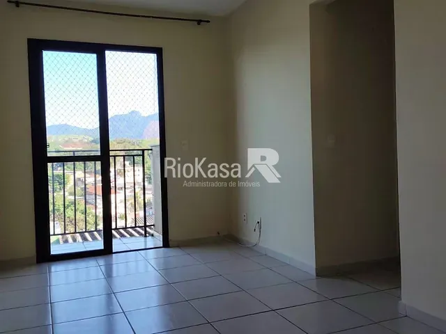 Apartamento 2 quartos e 2 banheiros, para alugar, no bairro Maria da Graça em Rio de Janeiro