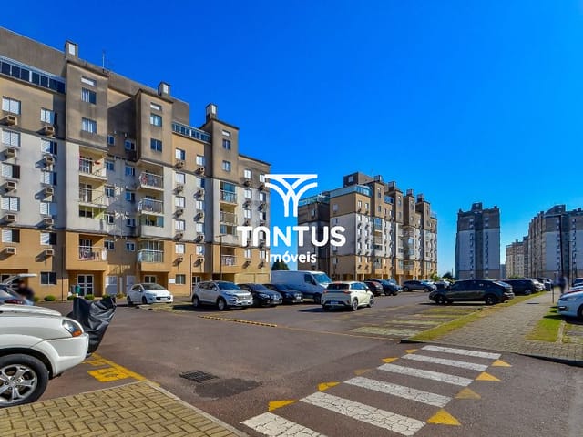 Apartamento 2 quartos e 2 banheiros, para alugar, no bairro Xaxim em Curitiba