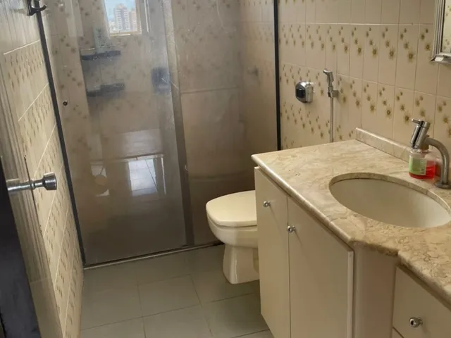 Apartamento com 124m² 3 quartos e 1 banheiro, à venda, no bairro CENTRO em Londrina