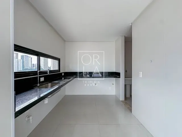 Apartamento 3 quartos e 4 banheiros, à venda, no bairro Setor Bueno em Goiânia