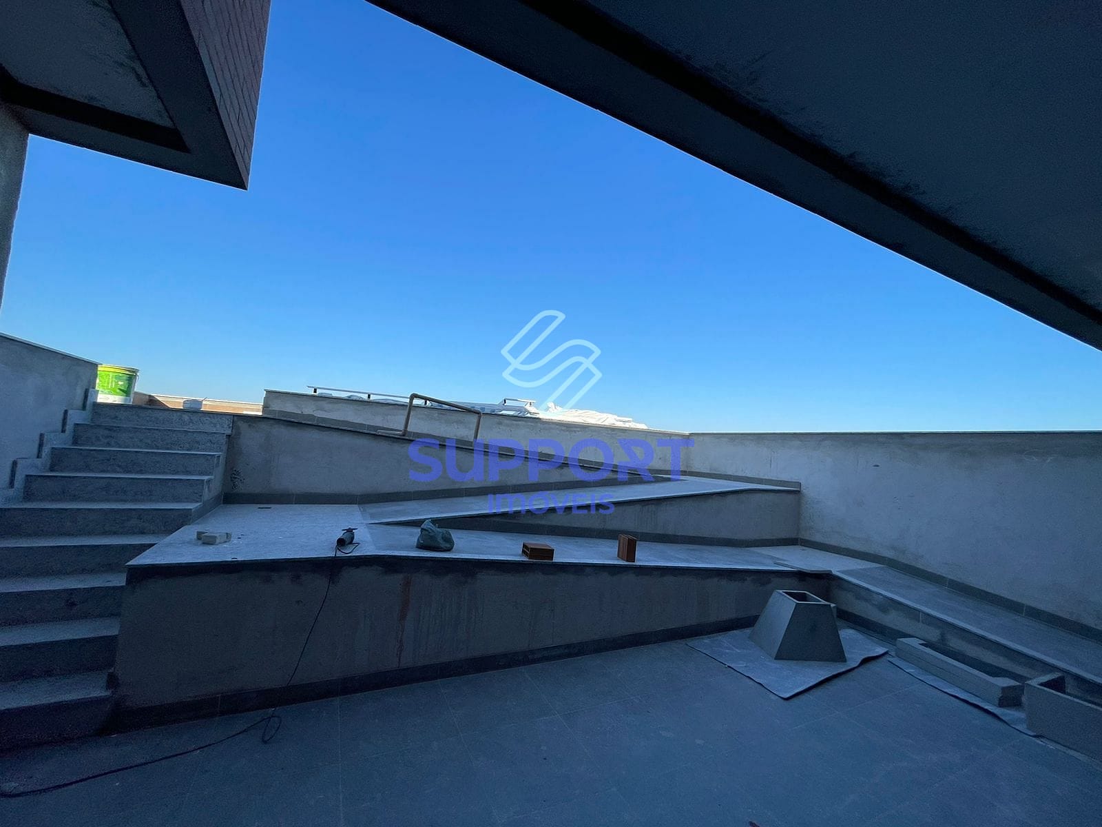 Apartamento à venda com 3 quartos, 94m² - Foto 23