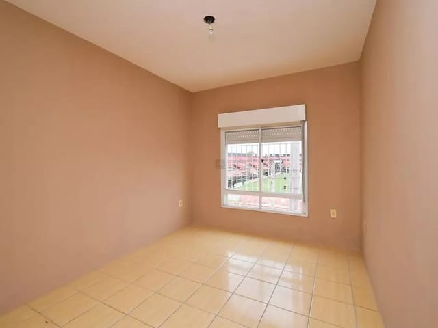 Apartamento com 73m² 3 quartos e 1 banheiro, para alugar, no bairro Centro em Pelotas