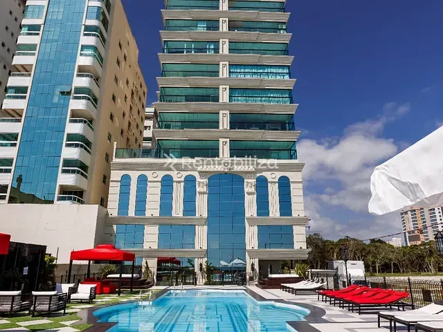 Apartamento 4 quartos e 5 banheiros, à venda, no bairro Meia Praia em Itapema