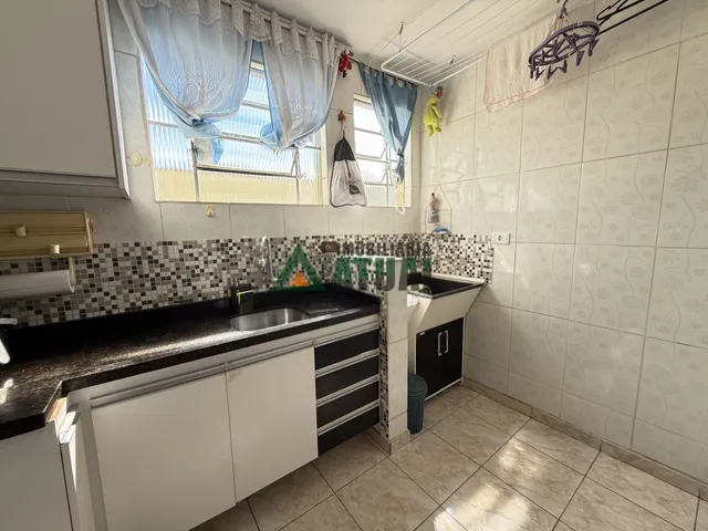 Apartamento 2 quartos e 1 banheiro, à venda, no bairro VALE DOS TUCANOS em Londrina