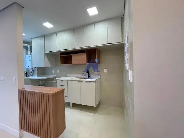 Apartamento 2 quartos e 1 banheiro, à venda ou para alugar, no bairro Recreio dos Bandeirantes em Rio de Janeiro