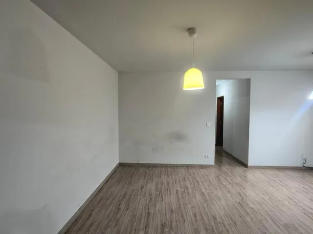 Apartamento com 72m² 3 quartos e 2 banheiros, à venda, no bairro Cláudia em Londrina