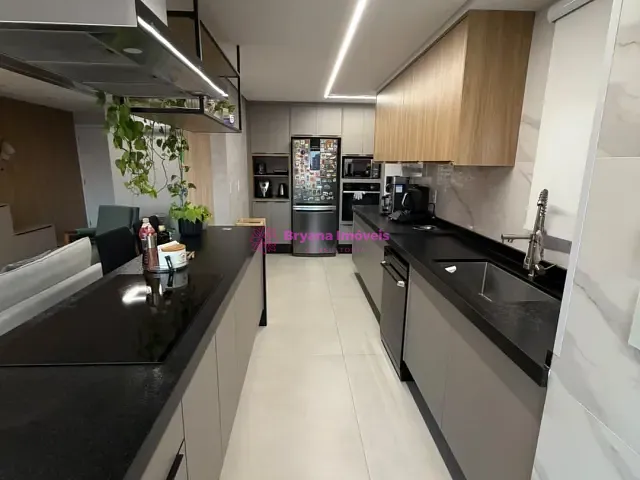Apartamento 3 quartos e 3 banheiros, à venda, no bairro Vila Assunção em Santo André