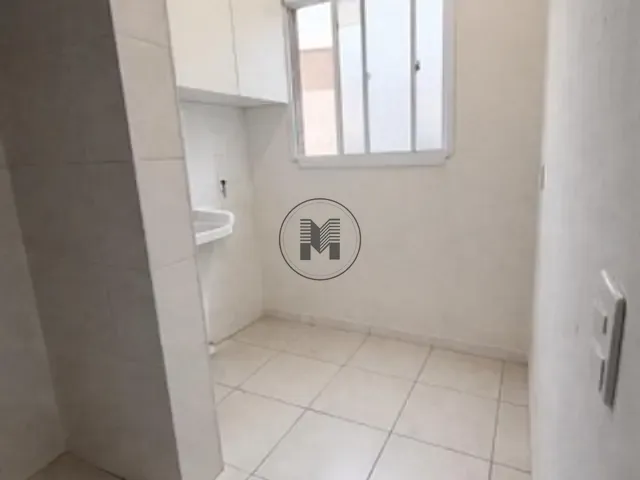 Apartamento 2 quartos e 1 banheiro, à venda, no bairro Parque São Luís em Taubaté