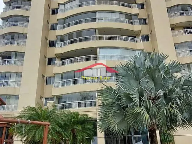 Apartamento com 215m² 3 quartos e 4 banheiros, à venda, no bairro Fátima em Fortaleza