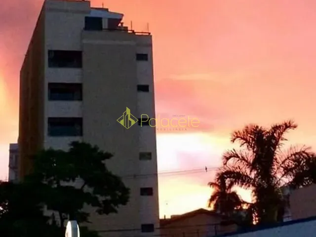 Apartamento com 90m² 2 quartos e 2 banheiros, à venda, no bairro Centro em Taubaté
