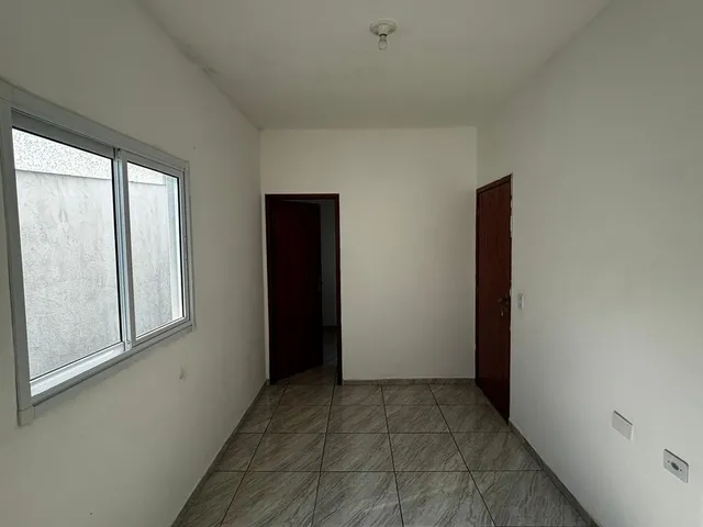 Apartamento 2 quartos e 1 banheiro, para alugar, no bairro Jardim ipanema em Santo André