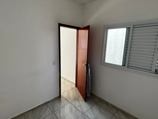 Apartamento 2 quartos e 1 banheiro, para alugar, no bairro Jardim ipanema em Santo André