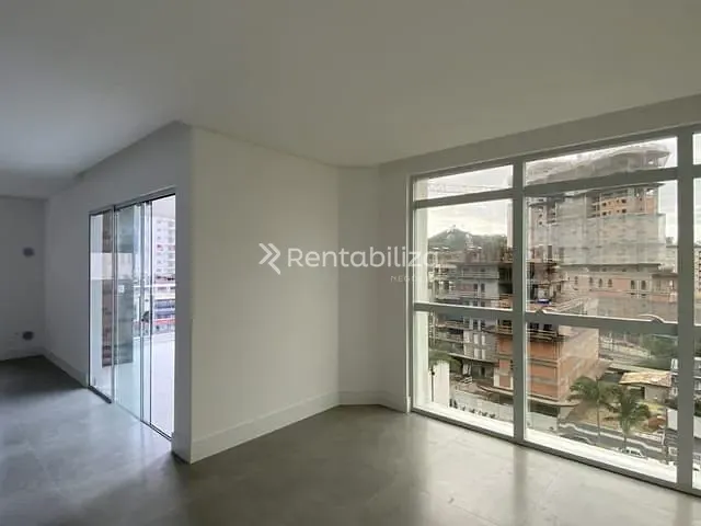 Apartamento com 170m² 3 quartos e 4 banheiros, à venda, no bairro Centro em Itapema