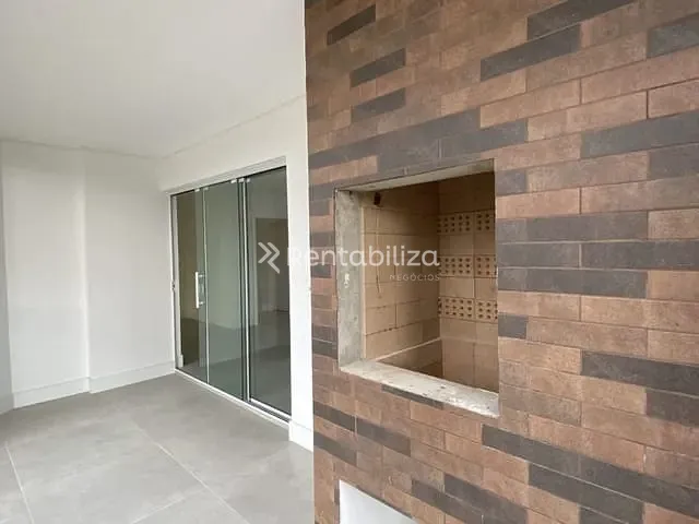 Apartamento com 170m² 3 quartos e 4 banheiros, à venda, no bairro Centro em Itapema