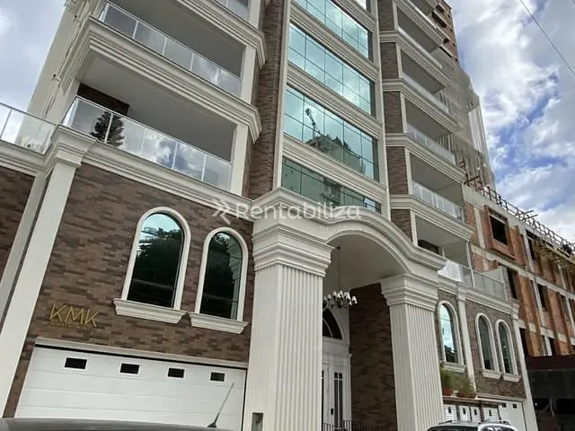 Apartamento com 170m² 3 quartos e 4 banheiros, à venda, no bairro Centro em Itapema