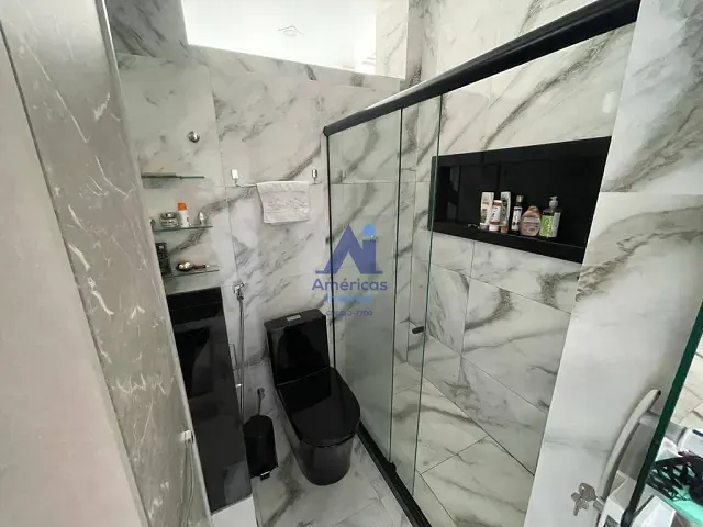 Apartamento 1 quarto e 1 banheiro, à venda ou para alugar, no bairro Copacabana em Rio de Janeiro
