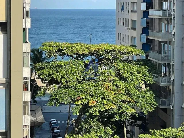 Apartamento 1 quarto e 1 banheiro, à venda ou para alugar, no bairro Copacabana em Rio de Janeiro