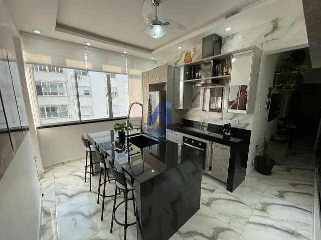 Apartamento 1 quarto e 1 banheiro, à venda ou para alugar, no bairro Copacabana em Rio de Janeiro