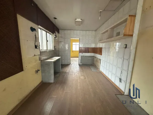 Apartamento 4 quartos e 2 banheiros, à venda, no bairro Aterrado em Volta Redonda
