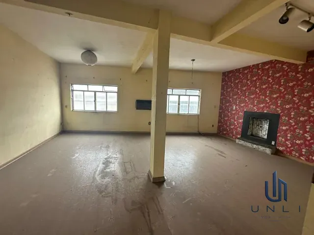 Apartamento 4 quartos e 2 banheiros, à venda, no bairro Aterrado em Volta Redonda