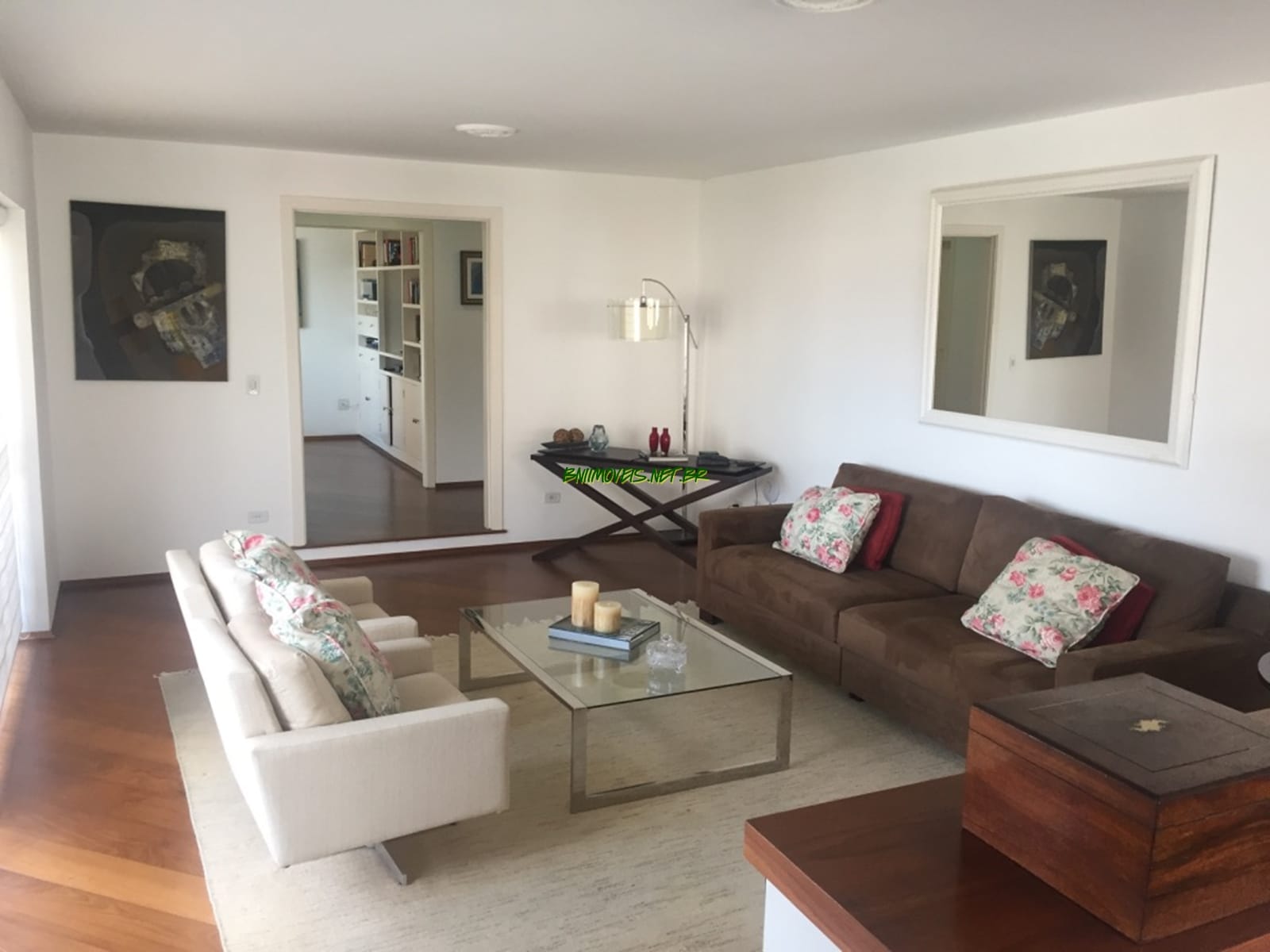Apartamento à venda e aluguel com 3 quartos, 200m² - Foto 1