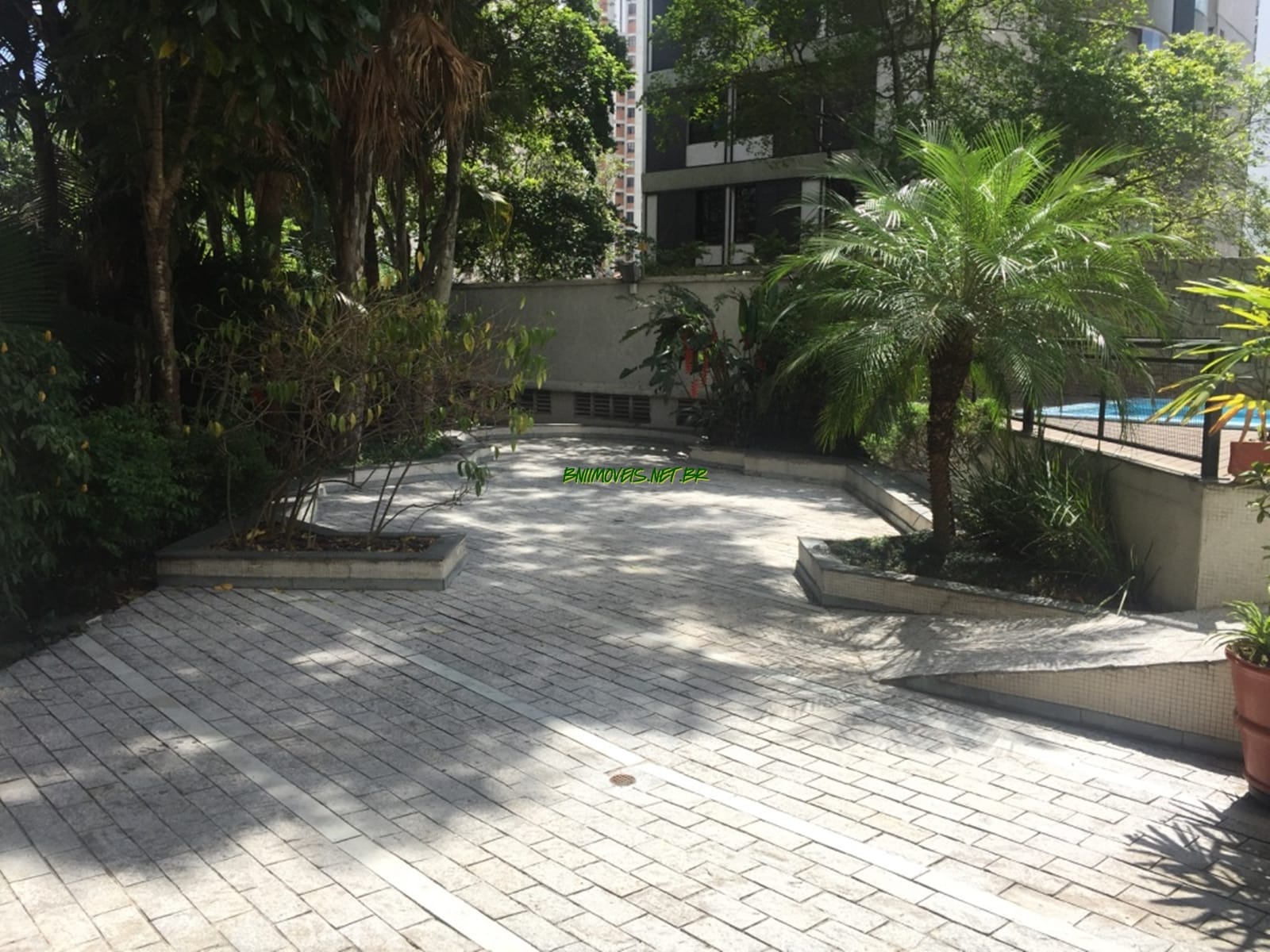 Apartamento à venda e aluguel com 3 quartos, 200m² - Foto 35