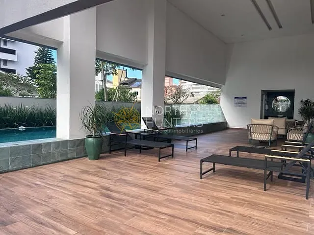 Apartamento com 130m² 3 quartos e 4 banheiros, à venda, no bairro Jurerê em Florianópolis
