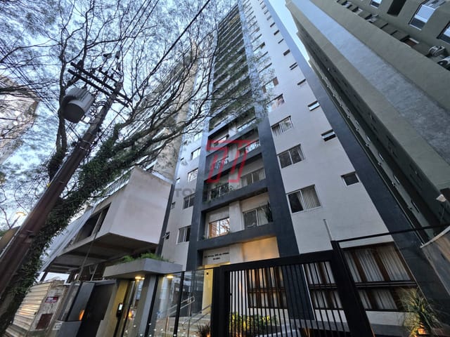 Apartamento 2 quartos e 2 banheiros, à venda, no bairro Batel em Curitiba