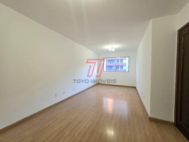 Apartamento 2 quartos e 2 banheiros, à venda, no bairro Batel em Curitiba