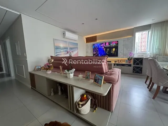 Apartamento com 198m² 4 quartos e 4 banheiros, à venda, no bairro Meia Praia em Itapema