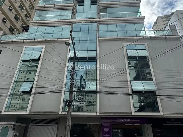 Apartamento com 198m² 4 quartos e 4 banheiros, à venda, no bairro Meia Praia em Itapema