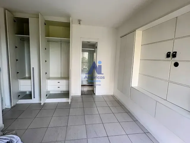 Apartamento 3 quartos e 2 banheiros, à venda, no bairro Jacarepaguá em Rio de Janeiro