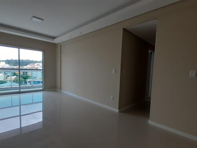 Foto do Apartamento - Apartamento com 3 dormitórios para alugar, 90 m² por R$ 3.807/mês - Vila Valqueire - Rio de Janeiro | RJ | META RIO NEGOCIOS IMOBILIARIOS LTDA