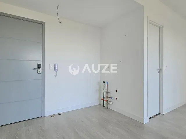 Apartamento com 33m² 1 quarto e 1 banheiro, à venda, no bairro Cristo Rei em Curitiba