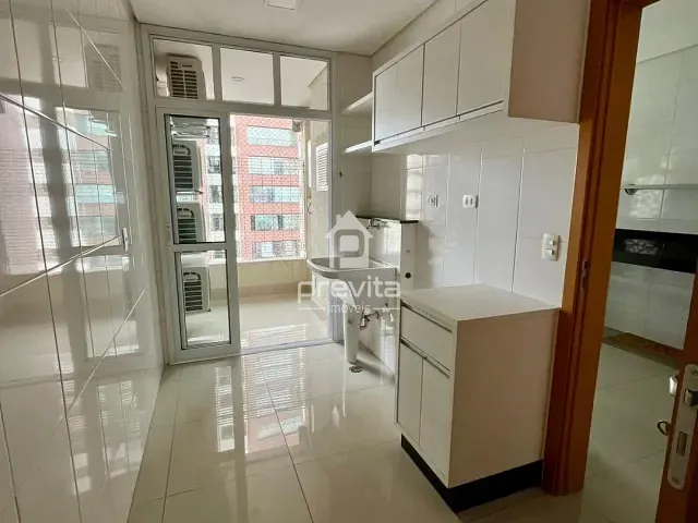 Apartamento 4 quartos e 3 banheiros, à venda, no bairro Vila Edmundo em Taubaté