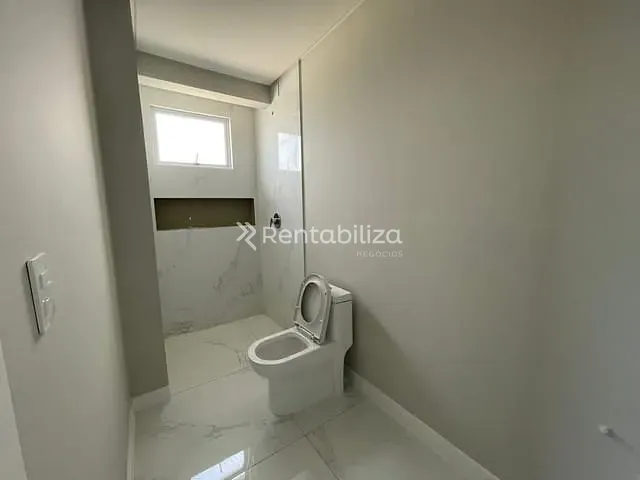 Apartamento 4 quartos e 4 banheiros, à venda, no bairro Meia Praia em Itapema