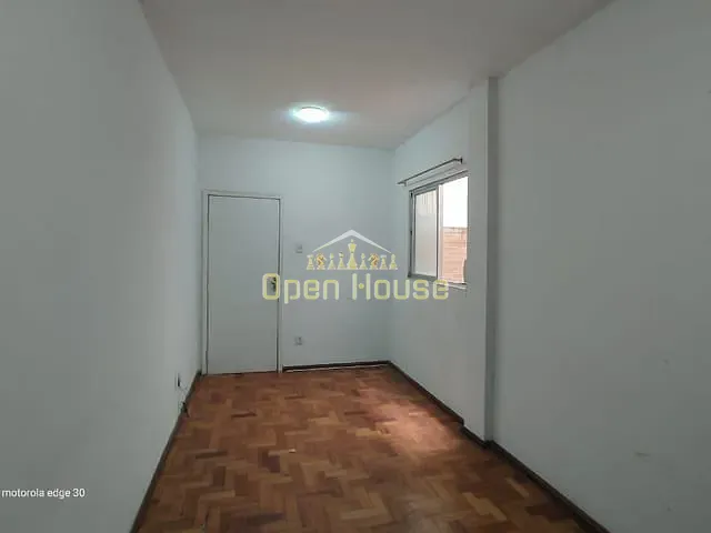 Apartamento 1 quarto e 1 banheiro, para alugar, no bairro Centro em Barra Mansa