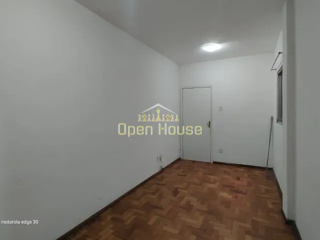 Apartamento 1 quarto e 1 banheiro, para alugar, no bairro Centro em Barra Mansa