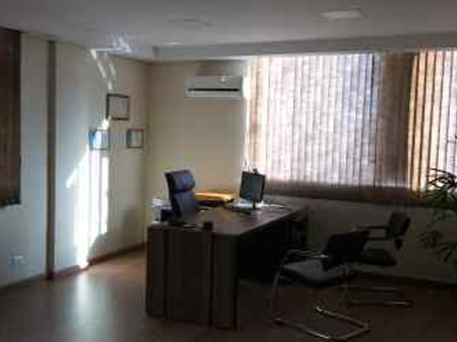 Foto do Apartamento - Ed Metrópole - Sala à venda no Edifício comercial por R$ 209.000,00 -  Centro, Londrina, PR | Premier Imóveis