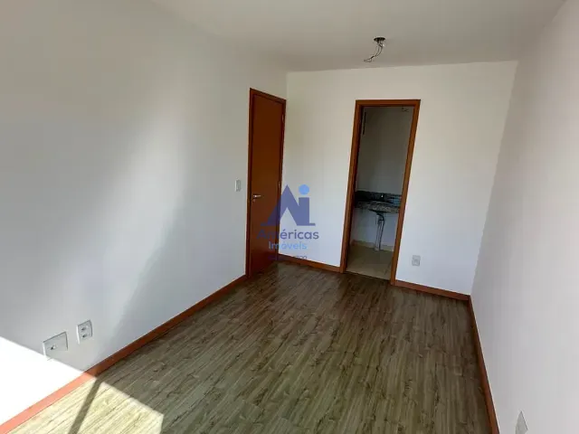 Apartamento 2 quartos e 2 banheiros, à venda, no bairro Taquara em Rio de Janeiro